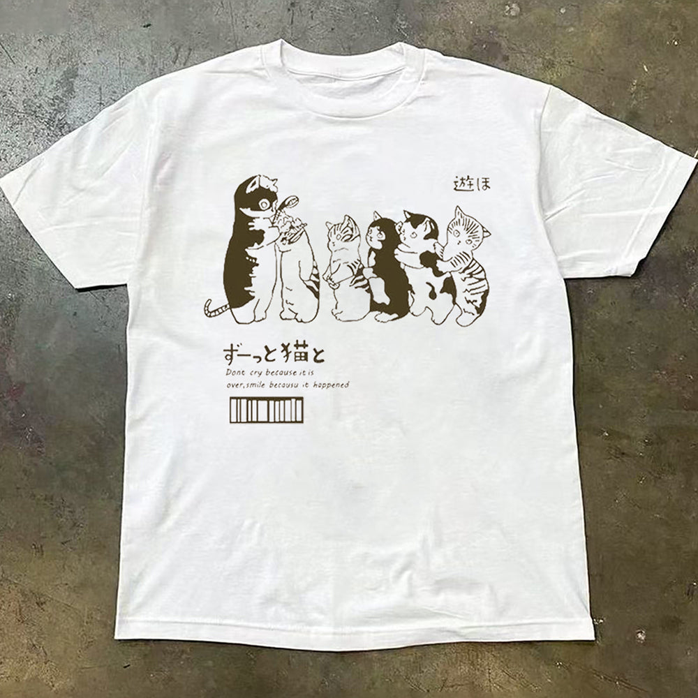 "Cute cartoon cats lining up illustration" T-shirt