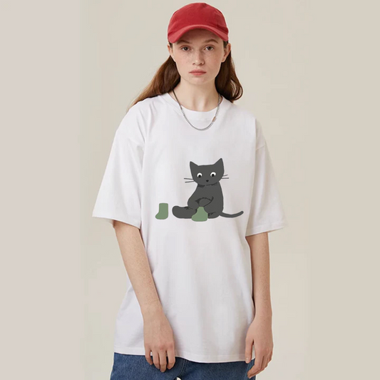 “Kitten cartoon design summer” T-shirt